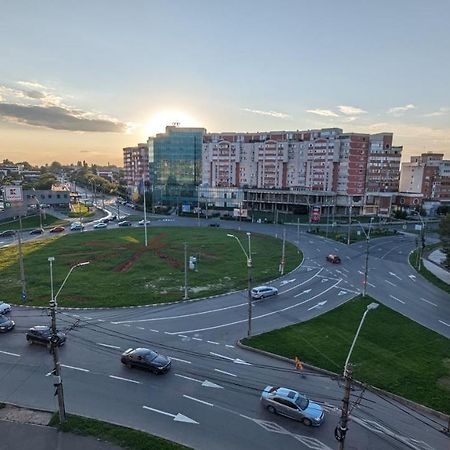 Michael Apartment Galati  Luaran gambar