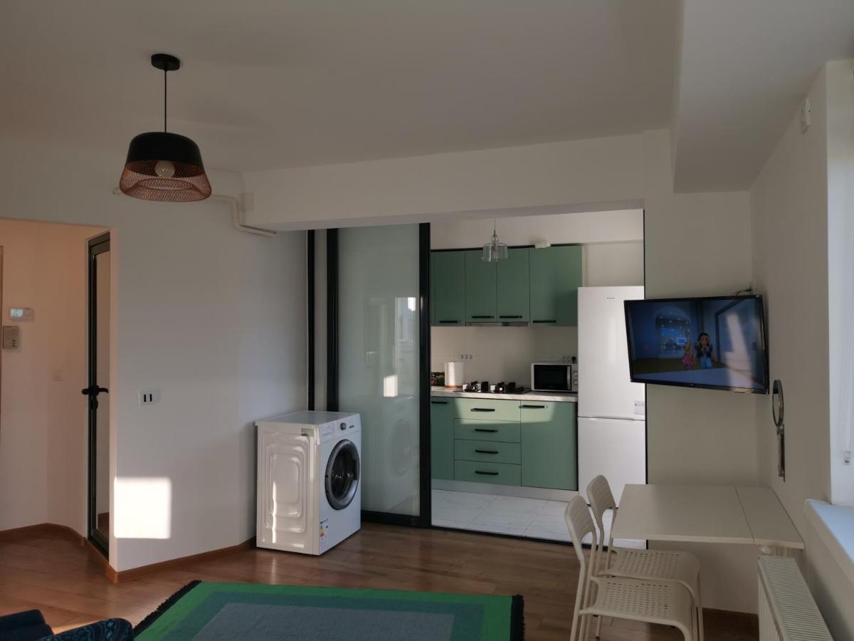 Michael Apartment Galati  Luaran gambar