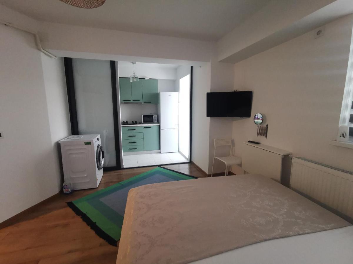 Michael Apartment Galati  Luaran gambar